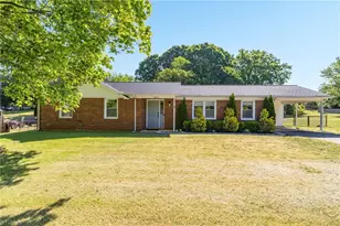 2417 Whitehorn Rd, Kernersville, NC 27284 - Photo 1
