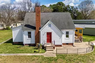 414 S Maple St, Graham, NC 27253 - Photo 1