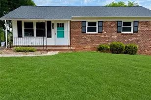 130 Arlington Ave, Jonesville, NC 28642 - Photo 1