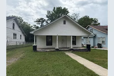 112 Hobbs Avenue, Thomasville, NC 27360 - Photo 1