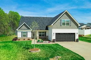 109 Silver Maple Dr, King, NC 27021 - Photo 1