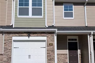 1664 Hallview Ct, Kernersville, NC 27284 - Photo 1