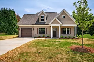 427 Garland Dr, Lexington, NC 27295 - Photo 1