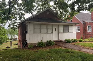 309 Wentworth St, Reidsville, NC 27320 - Photo 1