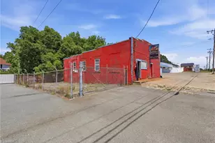 611 Elm St, Graham, NC 27253 - Photo 1
