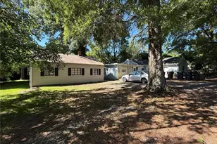 609 Creek Ridge Rd, Greensboro, NC 27406 - Photo 1