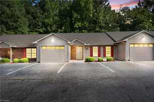402 Pinefield Pl, Thomasville, NC 27360 - Photo 1