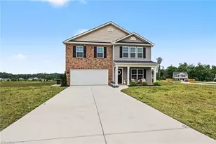233 Culloden Dr, Mocksville, NC 27028 - Photo 1