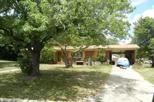 2 Tipton Ct, Greensboro, NC 27406 - Photo 1
