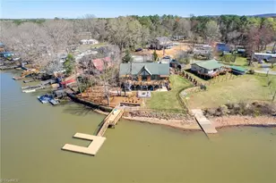 423 N Shore Dr, Lexington, NC 27292 - Photo 1