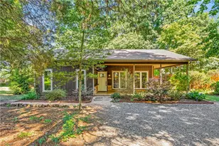 634 Eisenhower St, Yadkinville, NC 27055 - Photo 1