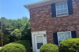2350 Bay Meadows Ct, Clemmons, NC 27103 - Photo 1