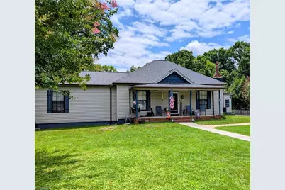 912 Overlook Avenue, Eden, NC 27288 - Photo 1