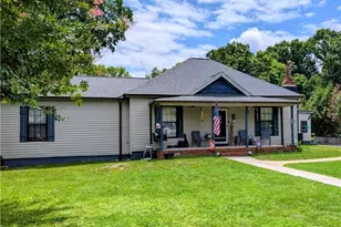 912 Overlook Ave, Eden, NC 27288 - Photo 1