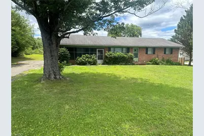 529 E Devon Drive E, Mount Airy, NC 27030 - Photo 1