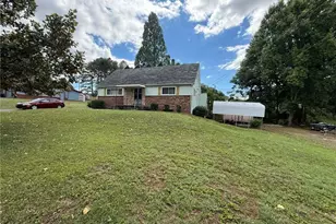 309 Berry Garden Rd, Kernersville, NC 27284 - Photo 1