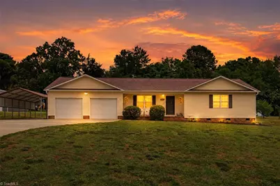 1719 Brittany Ridge Drive, Kernersville, NC 27284 - Photo 1