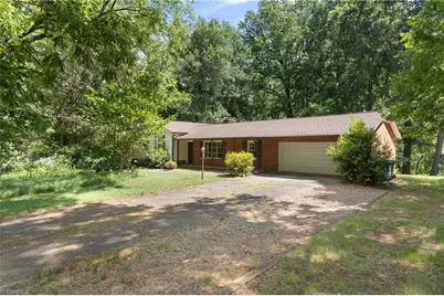 107 Ben Nevis Drive, Kernersville, NC 27284 - Photo 1