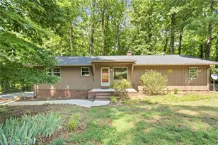 3902 Clapp Mill Rd, Burlington, NC 27215 - Photo 1