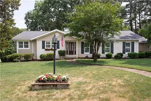 612 Hilltop Dr, Lexington, NC 27292 - Photo 1