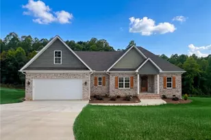 184 Providence Trl, Madison, NC 27025 - Photo 1