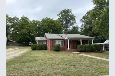 308 Hubbard Street, Reidsville, NC 27320 - Photo 1
