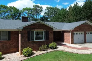 204 Windsor Park Dr, Dobson, NC 27017 - Photo 1