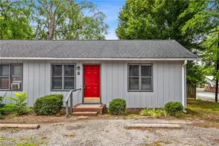 507 3rd Ave, Siler City, NC 27344 - Photo 1