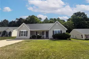 1807 Antler Ct, Greensboro, NC 27406 - Photo 1