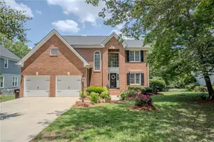 3221 Peninsula Dr, Jamestown, NC 27282 - Photo 1