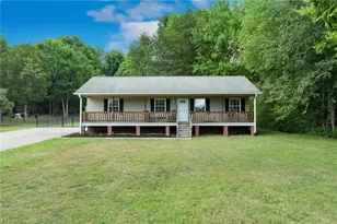 80 Meadowdale Dr, Denton, NC 27239 - Photo 1