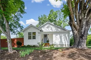 327 Hillcrest Dr, Advance, NC 27006 - Photo 1