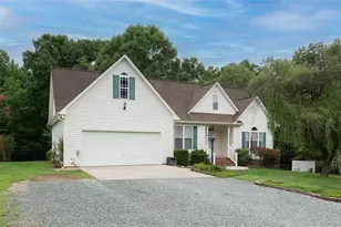 1748 Conners Ct, Burlington, NC 27215 - Photo 1