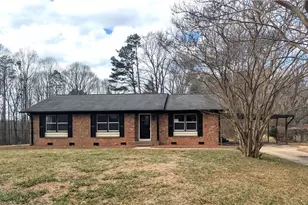 1090 Shalimar Dr, Winston-Salem, NC 27127 - Photo 1