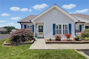 901 Glen Gate Cir, Kernersville, NC 27284 - Photo 1