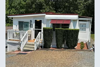 218 Cardinal Drive, New London, NC 28127 - Photo 1