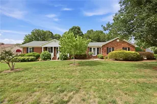 813 Hillcrest Dr, Gibsonville, NC 27249 - Photo 1
