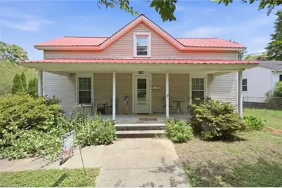 410 W Lee Street, Mebane, NC 27302 - Photo 1