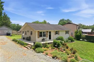 1042 Third St, Mebane, NC 27302 - Photo 1