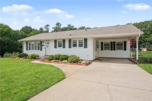 724 Lake Dr, Kernersville, NC 27284 - Photo 1