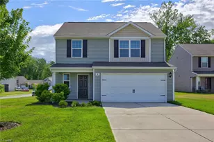 8 Hazelburn Ct, Greensboro, NC 27405 - Photo 1