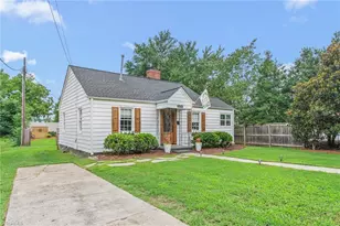 1333 Winstead Pl, Greensboro, NC 27408 - Photo 1