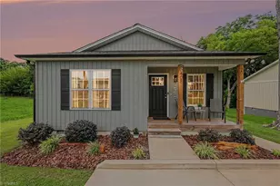408 Jarrett St, Thomasville, NC 27360 - Photo 1