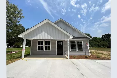 410 Kendall Street, Thomasville, NC 27360 - Photo 1