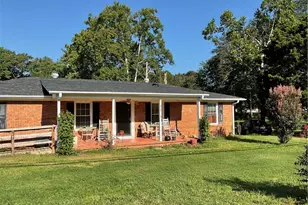 3907 Yanceyville St, Greensboro, NC 27405 - Photo 1