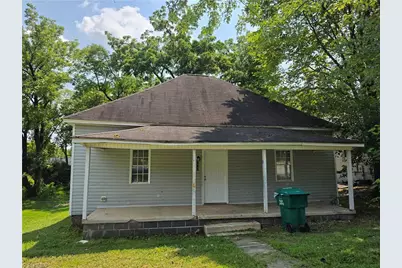 806 E Commerce Avenue, High Point, NC 27260 - Photo 1