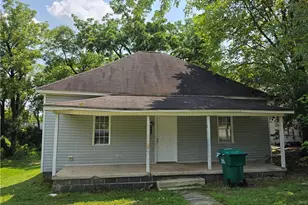 806 E Commerce Ave, High Point, NC 27260 - Photo 1