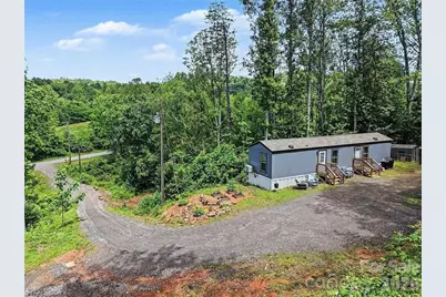 2828 E Pine Street, Mount Airy, NC 27030 - Photo 1