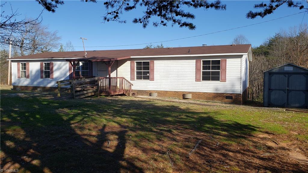 2615 Neelie Rd Yadkinville Nc 27055 Mls 965880 Coldwell Banker