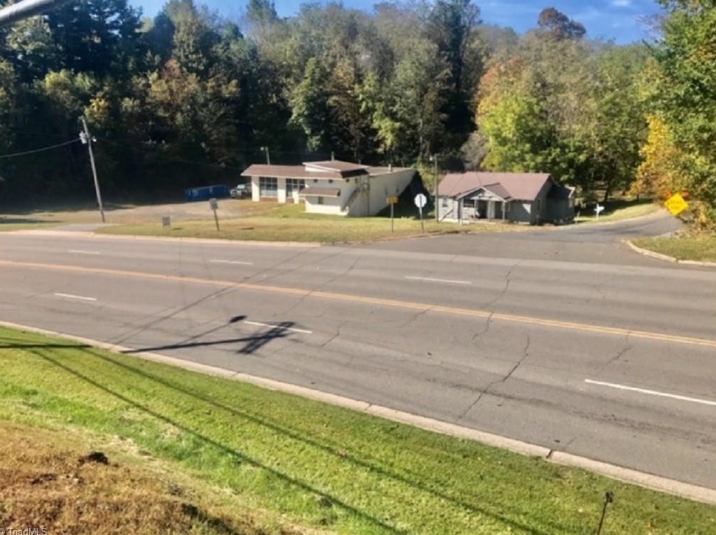 1406 S Jefferson Ave, West Jefferson, NC 28694 MLS 997976 Coldwell